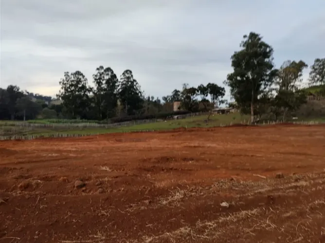 Vendo Terreno em Paraisópolis MG