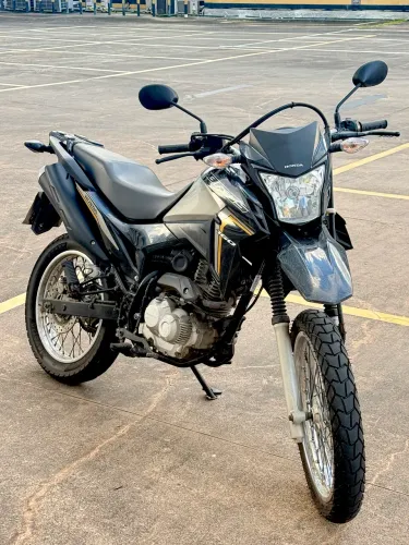 Honda NXR 160 Bros 2022 - Excelente Estado - Pegar e rodar