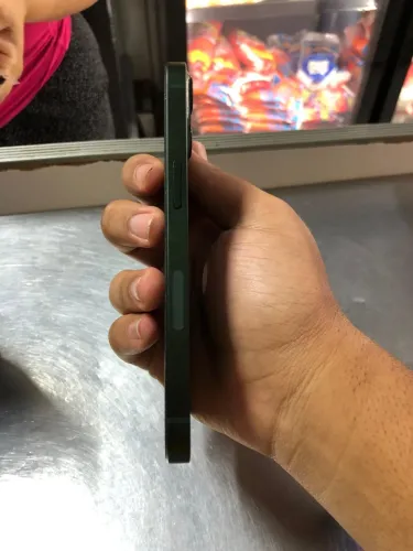 iPhone 13 128g em ótimo estado