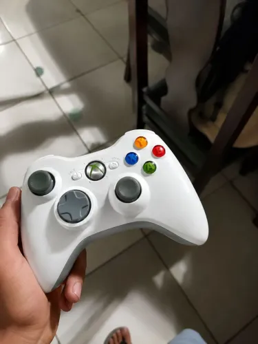 Controle Xbox 360 branco