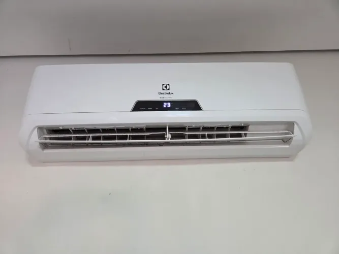 Ar Condicionado Electrolux 12.000 btus- Convencional 
