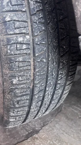 PNEU ARO 20 ( 255/50R20)