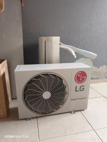 Ar condicionado inverter, obs : com vazamento