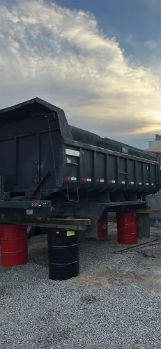 Caçamba Librelato 10m truck