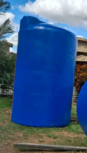 Reservatório de água 8.000 litros com tampa e registro
