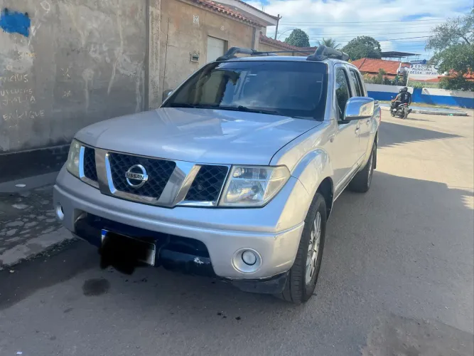 Nissan Frontier SL CD 4X4 2.5tb Diesel AUT 2014