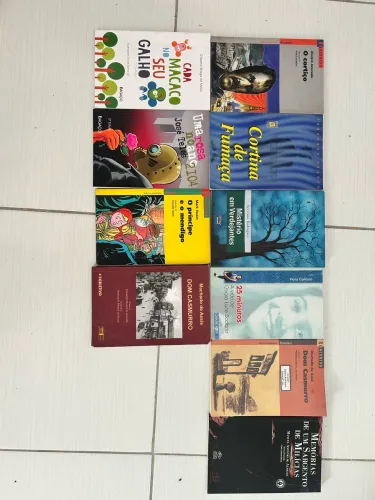 Livros diversos a partir de 8 reais