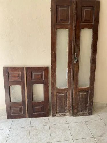 Porta e janela madeira maciça