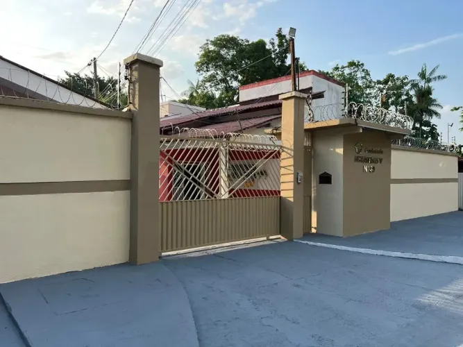 Vende -se excelente casa no Condomínio Mirandas 5 , Centro de Ananindeua