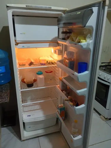 GELADEIRA venda 82- *