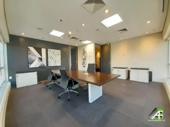 PRONTO PARA USO: Escritório 100% mobiliado de 387 m² m2 disponível p locação na Zona Sul