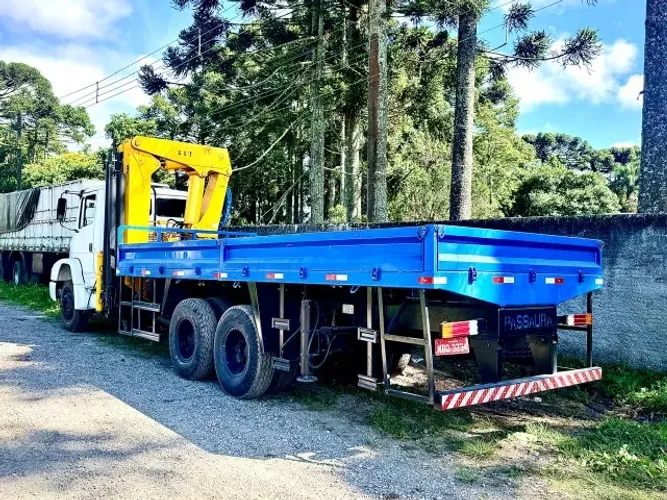 Vendo este Conjunto Caminhao MB Munck 35ton 4H e 3M Trabalhando Direto c/ prop em Curitiba