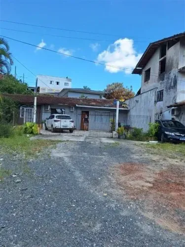 Terreno - bairro Floresta - 725 m²