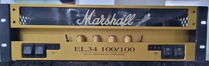 Amplificador Valvulado Marshall duplo 2 x 100 Watts RMS Modelo: Marshall EL34 100/100
