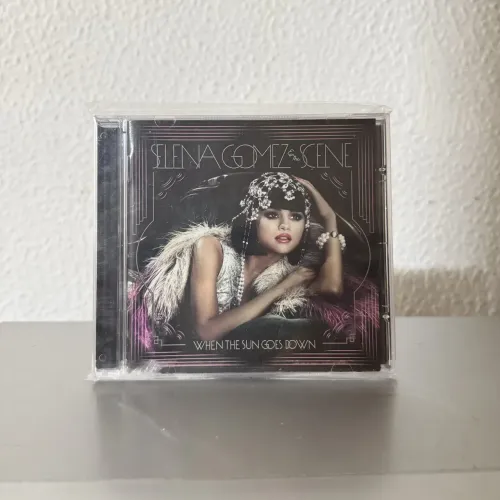 CD When The Sun Goes Down Selena Gomez & The Scene nacional