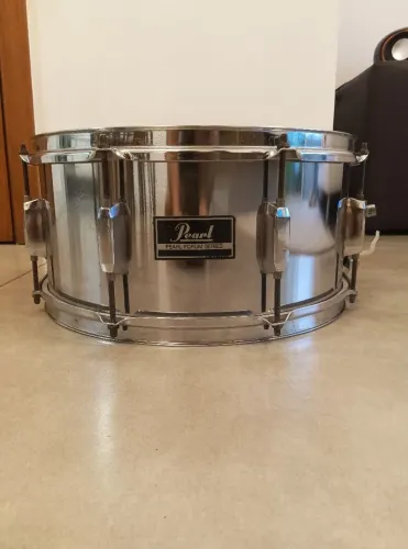 ## Caixa de bateria Pearl Forum 14x6,5, anos 90, excelentes condições, raridade!!