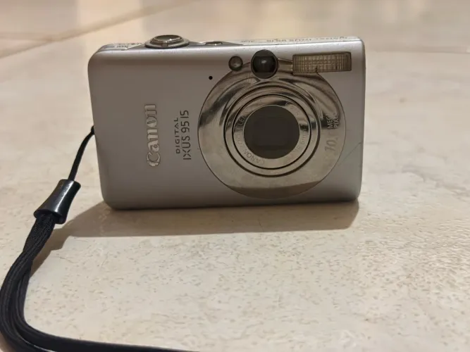 Câmera Cânon Ixus 95is