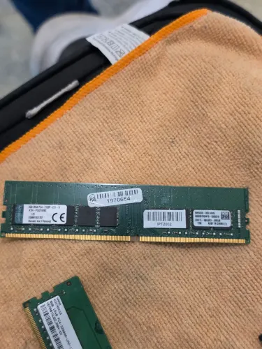Memória Kingston 8GB DDR4 2133MGh/s - KTH-PL421E/8G