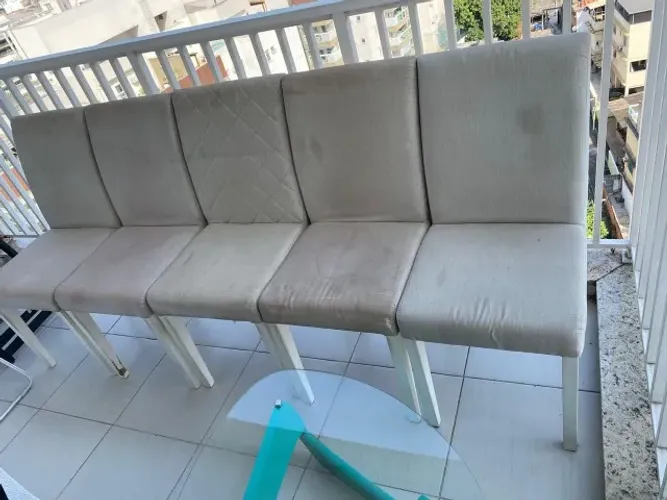 Cadeira de mesa de jantar e mesa de canto