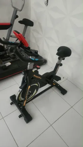 BICICLETA ERGOMÉTRICA