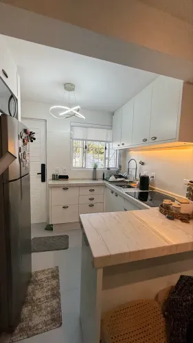 Studio totalmente mobiliado em ótima localização