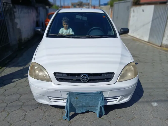 Chevrolet Corsa Hatchback 1.0 MPFI 8V 71cv 5P 2004