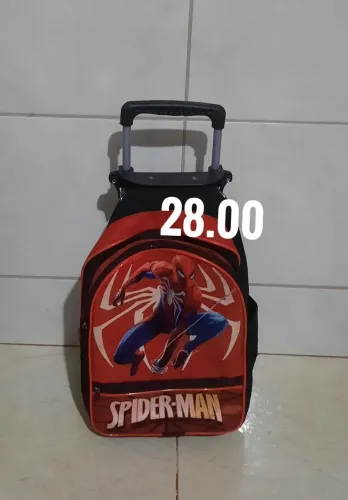 Mochila usada meninos