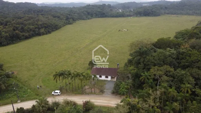 Terreno com Área Total de 116.640m² em Jonville, SC