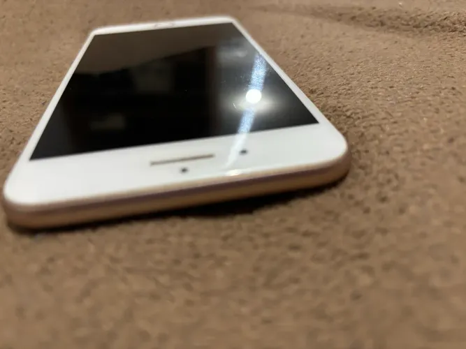 Vende se iPhone 8 Plus