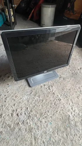 Monitor Hp Lcd 19pol Widescreen W1907 Reclinável Preto (Usado)