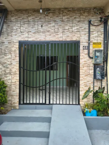 Alugo casa no bairro de Fátima - OTIMA LOCALIZAÇÃO