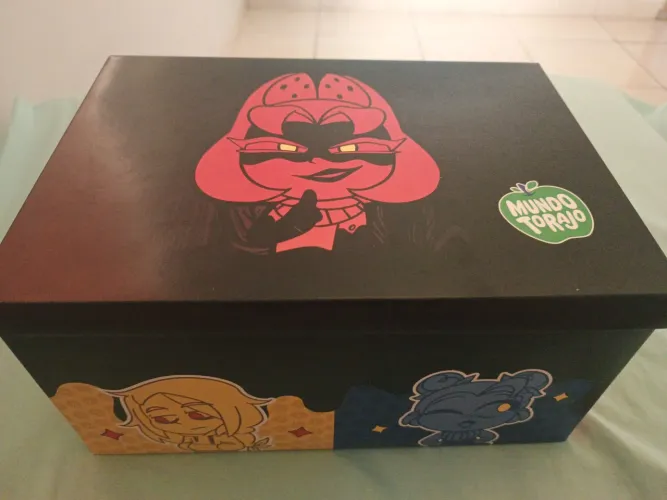 Bonecos mundo torajo coleção - mais carta especial