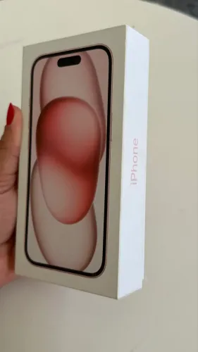iPhone 15 rosé