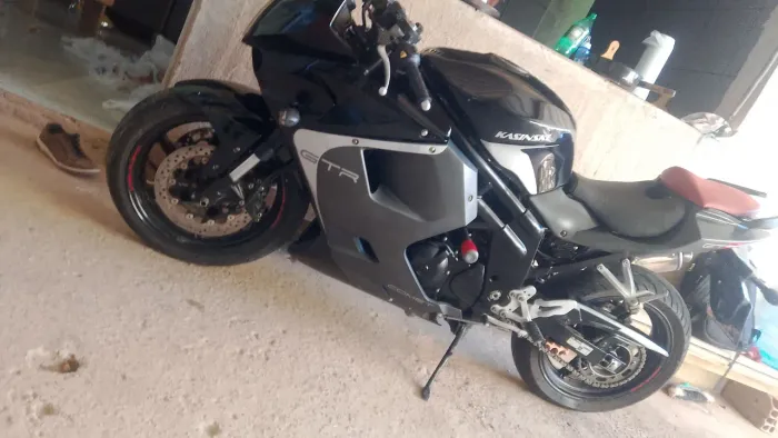 Kasinski 650 cilindrada ano 2013 