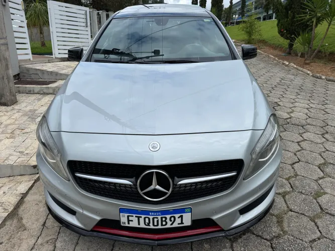 Mercedes-Benz Classe A 250 2.0 TB Sport Aut. 2014