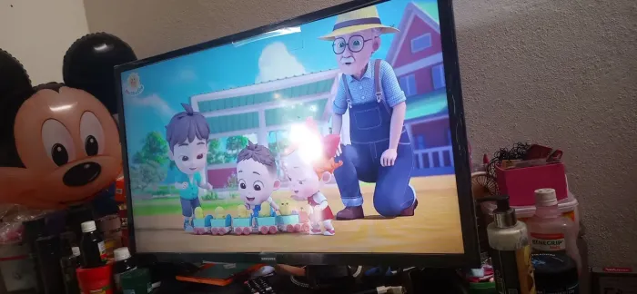 Vendo uma tv smart 32 samsung