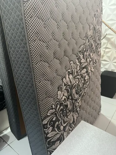 Cama box casal c molas ensacadas