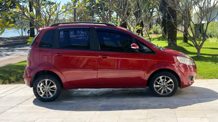 Fiat Idea Attractive 1.4 Fire Flex 8V 5P 2013