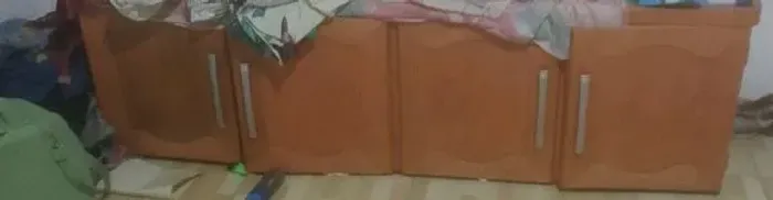 Venden-se guarda roupa de casal de madeira , pra buscar