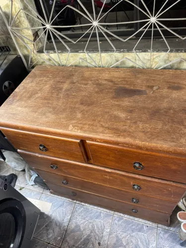 Cômoda Antiga em Madeira Maciça - 5 Gavetas (Estilo Rústico/Colonial)