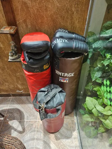 Kit Boxe - 3 Sacos de Pancada + Luvas