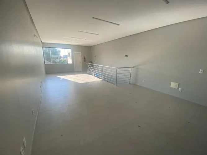 Loja para alugar em Porto Alegre, Cristo Redentor, 115m²