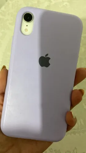 Vendo iPhone XR em ótimo estado de conservação  sem nenhum arranhão bateria excelente 