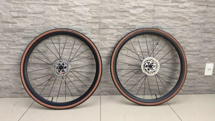 Rodas Vzan futura tubeless + pneus Goodyear Eagle F1 tubeless 
