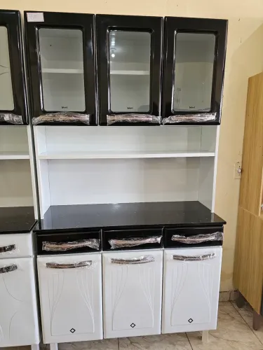 Armário de aço novo