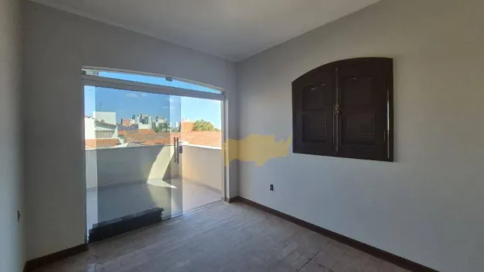 Casa com 3 suites para alugar, 295 m² por R$ 4.808/mês - Cidade Jardim - Rio Claro/SP