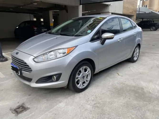 Ford Fiesta Sedan 1.6 16V Flex Aut. 2014