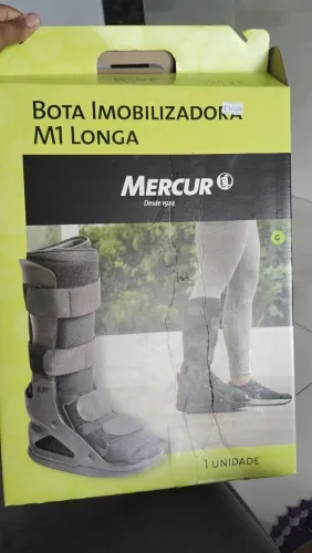 Vendo bota ortopédica, tamanho G , usada por 5 dias 