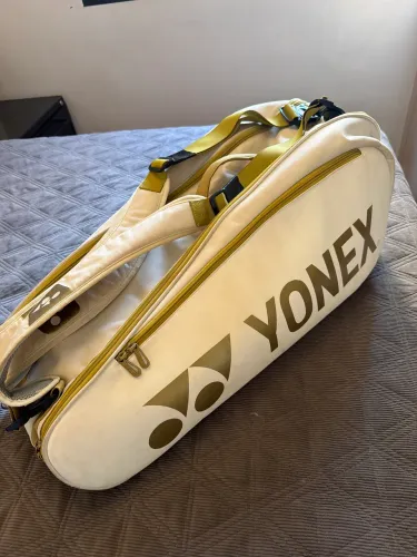 Raqueteira Yonex até 6 raquetes