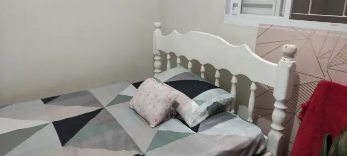 Cama de casal madeira ipê 